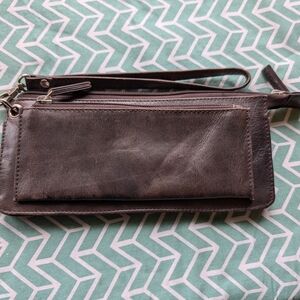 Elegant Brown Leather Wristlet